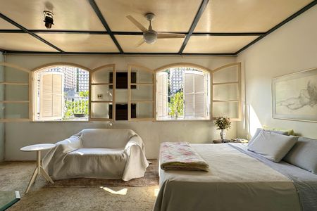 Apartamento à venda com 670m², 4 quartos e 2 vagas Apartamento à venda com 670m², 4 quartos e 2 vagasSuíte