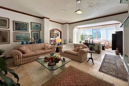 Apartamento à venda com 670m², 4 quartos e 2 vagas Apartamento à venda com 670m², 4 quartos e 2 vagasSala