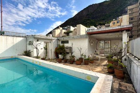 Apartamento à venda com 670m², 4 quartos e 2 vagas Apartamento à venda com 670m², 4 quartos e 2 vagasCobertura