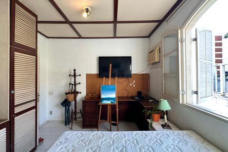 Apartamento à venda com 670m², 4 quartos e 2 vagas Apartamento à venda com 670m², 4 quartos e 2 vagasQuarto 1