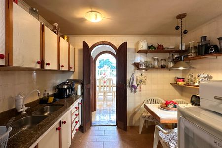 Apartamento à venda com 670m², 4 quartos e 2 vagas Apartamento à venda com 670m², 4 quartos e 2 vagasCozinha