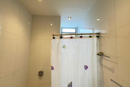 Apartamento à venda com 670m², 4 quartos e 2 vagas Apartamento à venda com 670m², 4 quartos e 2 vagasBanheiro