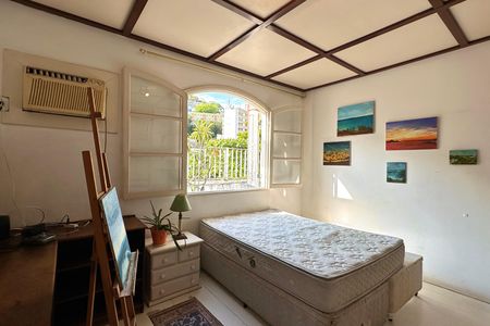 Apartamento à venda com 670m², 4 quartos e 2 vagas Apartamento à venda com 670m², 4 quartos e 2 vagasQuarto 1