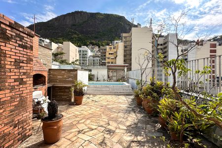 Apartamento à venda com 670m², 4 quartos e 2 vagas Apartamento à venda com 670m², 4 quartos e 2 vagasCobertura