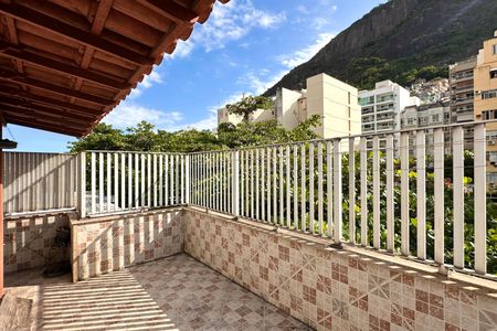 Apartamento à venda com 670m², 4 quartos e 2 vagas Apartamento à venda com 670m², 4 quartos e 2 vagasCobertura