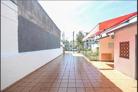 Casa à venda com 400m², 2 quartos e 8 vagas