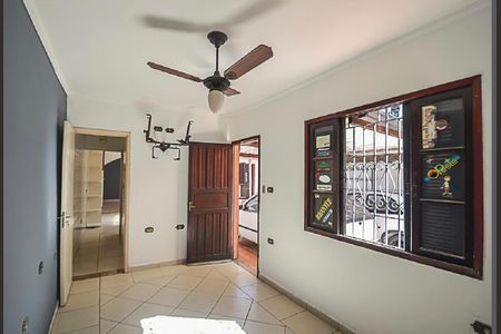 Casa à venda com 400m², 2 quartos e 8 vagas