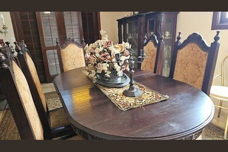 Casa à venda com 8 quartos, 401m² em Piratininga, Niterói