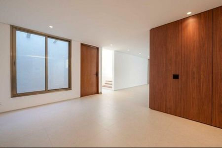 Casa à venda com 420m², 3 quartos e 3 vagas