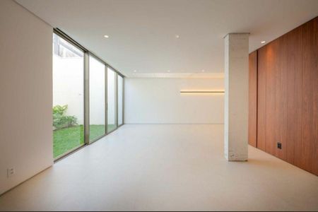 Casa à venda com 420m², 3 quartos e 3 vagas