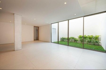 Casa à venda com 420m², 3 quartos e 3 vagas