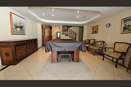 Casa à venda com 2 quartos, 216m² em Piratininga, Niterói