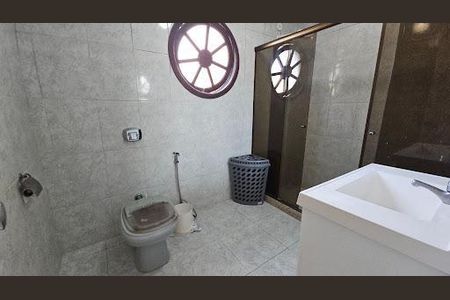 Casa à venda com 2 quartos, 216m² em Piratininga, Niterói