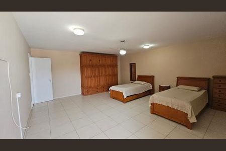 Casa à venda com 2 quartos, 216m² em Piratininga, Niterói