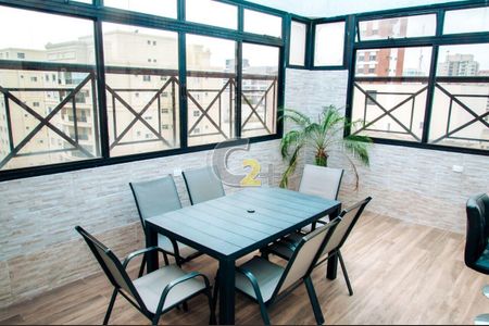 Apartamento à venda com 2 quartos, 132m² em Perdizes, São Paulo