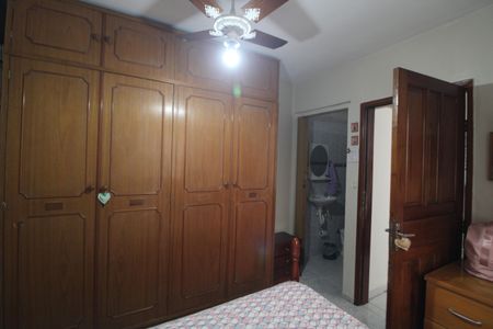 Casa à venda com 90m², 2 quartos e 2 vagasSuíte