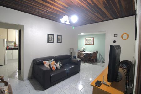 Casa à venda com 90m², 2 quartos e 2 vagasSala 1