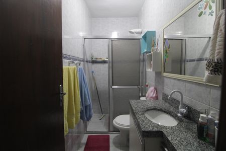 Casa à venda com 90m², 2 quartos e 2 vagasBanheiro Social