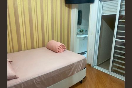 Casa à venda com 4 quartos, 300m² em Vila Santa Clara, São Paulo