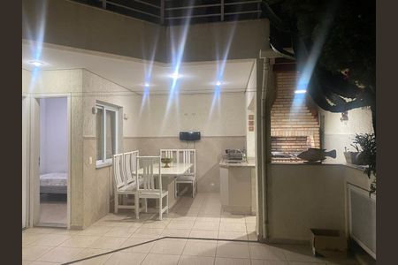 Casa à venda com 4 quartos, 300m² em Vila Santa Clara, São Paulo