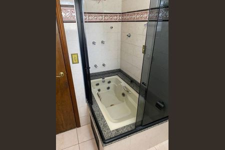 Casa à venda com 3 quartos, 214m² em Vila Prudente, São Paulo