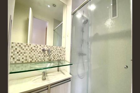 Apartamento à venda com 74m², 1 quarto e 1 vaga