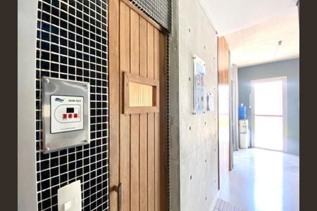 Apartamento à venda com 74m², 1 quarto e 1 vaga