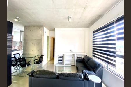 Apartamento à venda com 1 quarto, 74m² em Jardim das Acacias, São Paulo