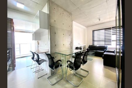 Apartamento à venda com 1 quarto, 74m² em Jardim das Acacias, São Paulo