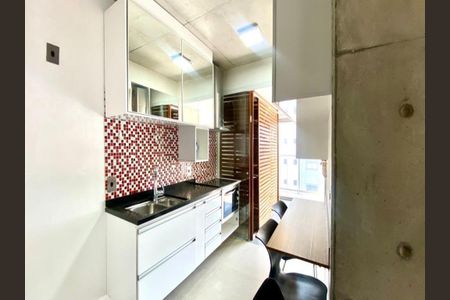 Apartamento à venda com 74m², 1 quarto e 1 vaga