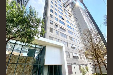 Apartamento à venda com 74m², 1 quarto e 1 vaga