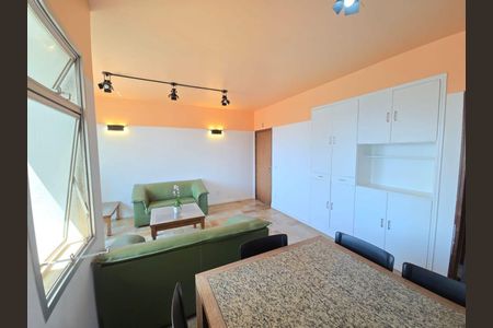 Apartamento à venda com 3 quartos, 130m² em Funcionários, Belo Horizonte