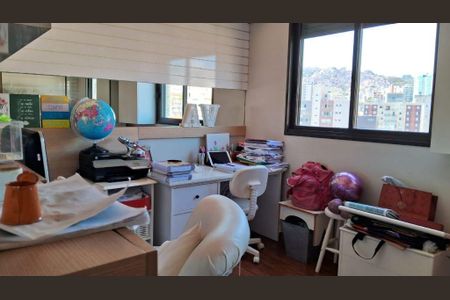 Apartamento à venda com 3 quartos, 209m² em Serra, Belo Horizonte