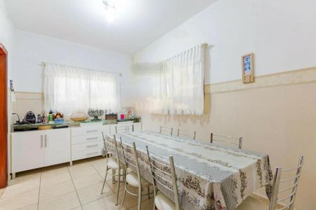Casa à venda com 355m², 4 quartos e 6 vagas
