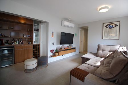 Sala de apartamento para alugar com 3 quartos, 129m² em Vila Suzana, São Paulo