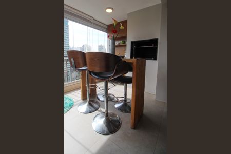 Varanda da Sala de apartamento para alugar com 3 quartos, 129m² em Vila Suzana, São Paulo