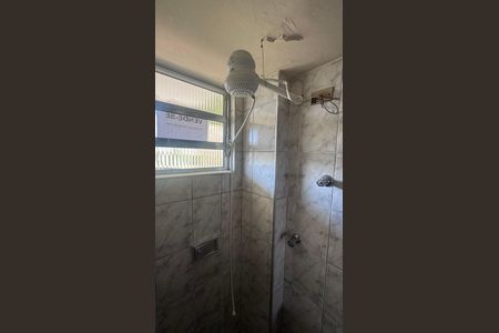 Apartamento à venda com 42m², 2 quartos e 1 vaga Apartamento à venda com 42m², 2 quartos e 1 vagaBanheiro