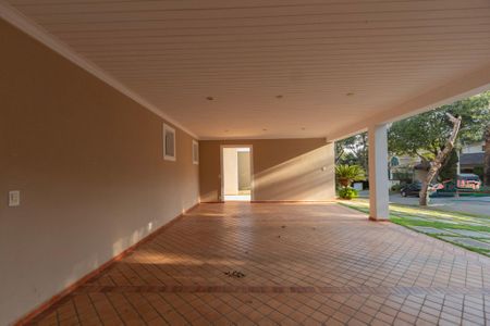 Casa de condomínio para alugar com 493m², 5 quartos e 6 vagasGaragem