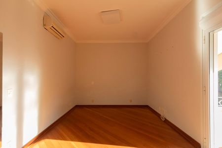 Casa de condomínio para alugar com 493m², 5 quartos e 6 vagasSuíte 4