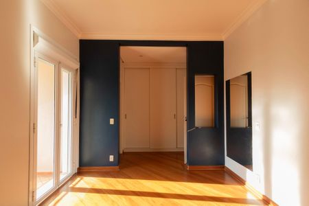 Casa de condomínio para alugar com 493m², 5 quartos e 6 vagasSuíte 4