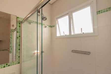 Casa de condomínio para alugar com 493m², 5 quartos e 6 vagasBanheiro Suite 4