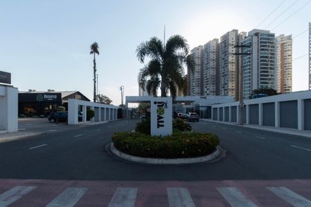 Casa de condomínio para alugar com 493m², 5 quartos e 6 vagasFachada