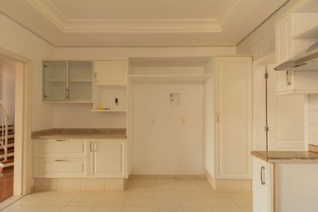 Casa de condomínio para alugar com 493m², 5 quartos e 6 vagasCozinha