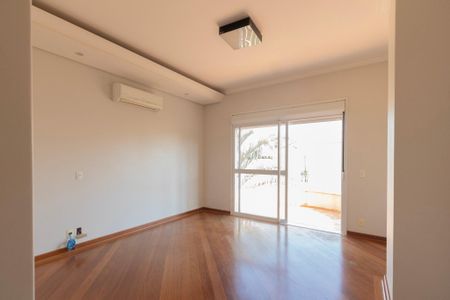 Casa de condomínio para alugar com 493m², 5 quartos e 6 vagasSuíte 2