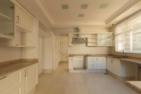 Casa de condomínio para alugar com 493m², 5 quartos e 6 vagasCozinha