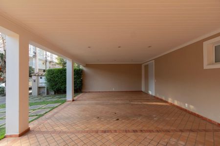 Casa de condomínio para alugar com 493m², 5 quartos e 6 vagasGaragem