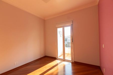 Casa de condomínio para alugar com 493m², 5 quartos e 6 vagasSuíte 3