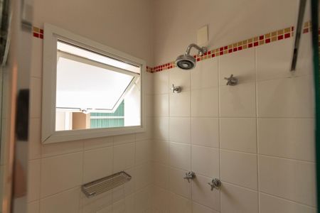 Casa de condomínio para alugar com 493m², 5 quartos e 6 vagasBanheiro Suíte 3