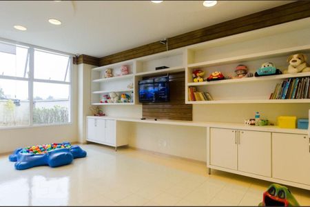 Apartamento à venda com 123m², 3 quartos e 2 vagas Apartamento à venda com 123m², 3 quartos e 2 vagasÁrea comum - Brinquedoteca