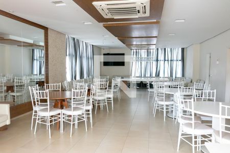 Apartamento à venda com 123m², 3 quartos e 2 vagas Apartamento à venda com 123m², 3 quartos e 2 vagasÁrea comum - Salão de festas